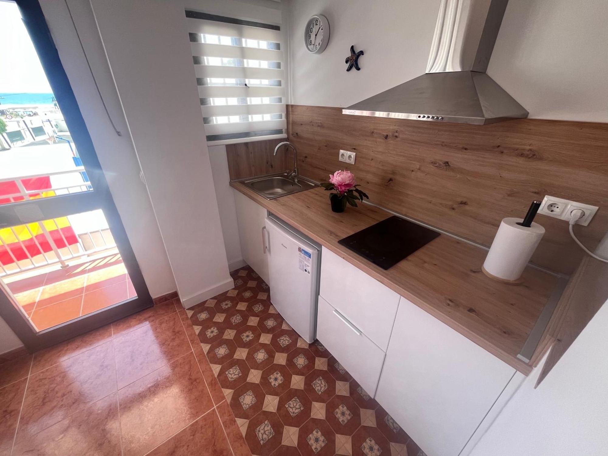 Apartamento Lidia Planta 1, La Carihuela 1ª Linea Playa, Vistas Mar, 1 Dormitorio, 52 M2, 1-3 Huesped, Amplio Balcon, Wifi Torremolinos Esterno foto