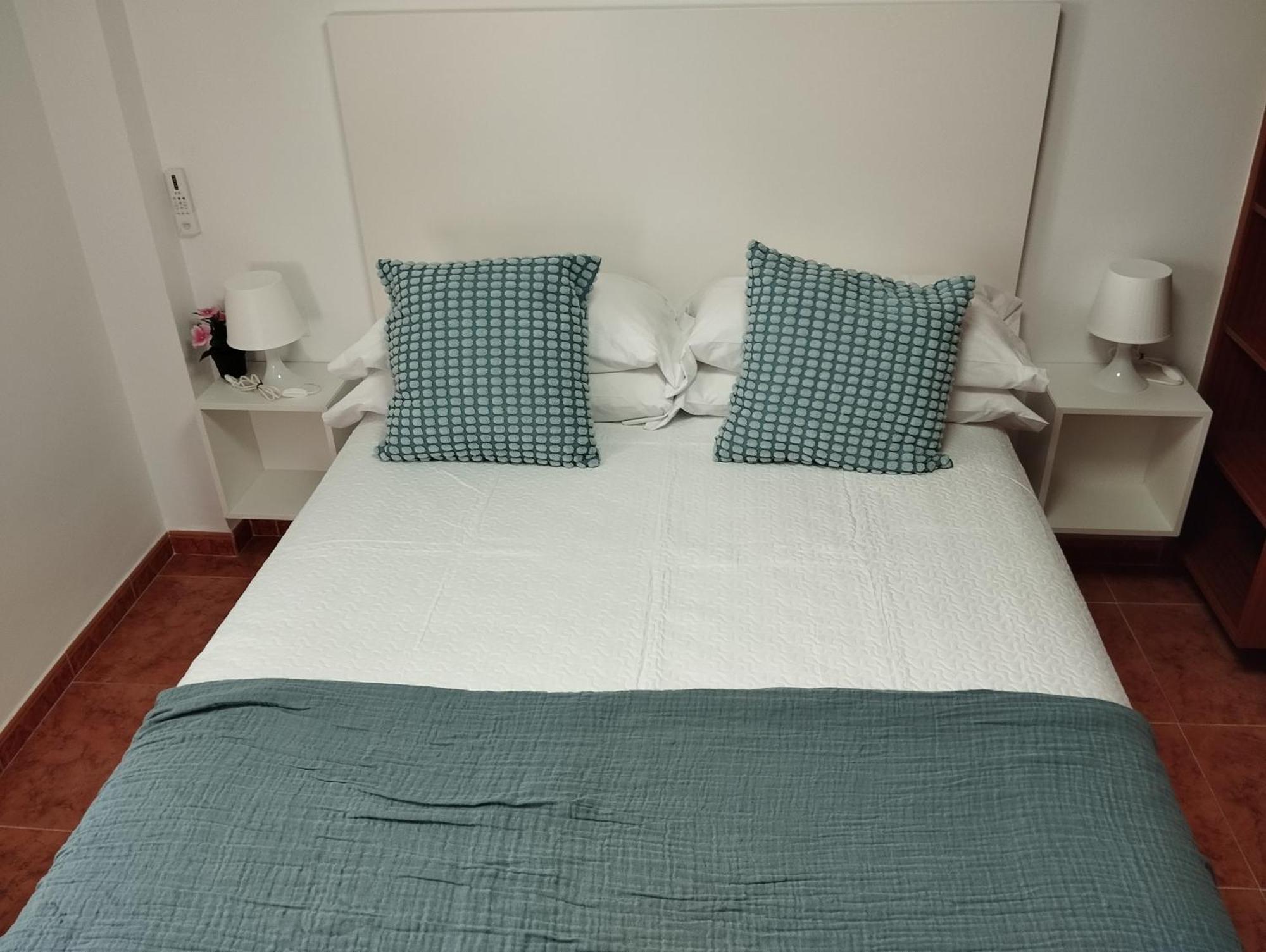 Apartamento Lidia Planta 1, La Carihuela 1ª Linea Playa, Vistas Mar, 1 Dormitorio, 52 M2, 1-3 Huesped, Amplio Balcon, Wifi Torremolinos Esterno foto